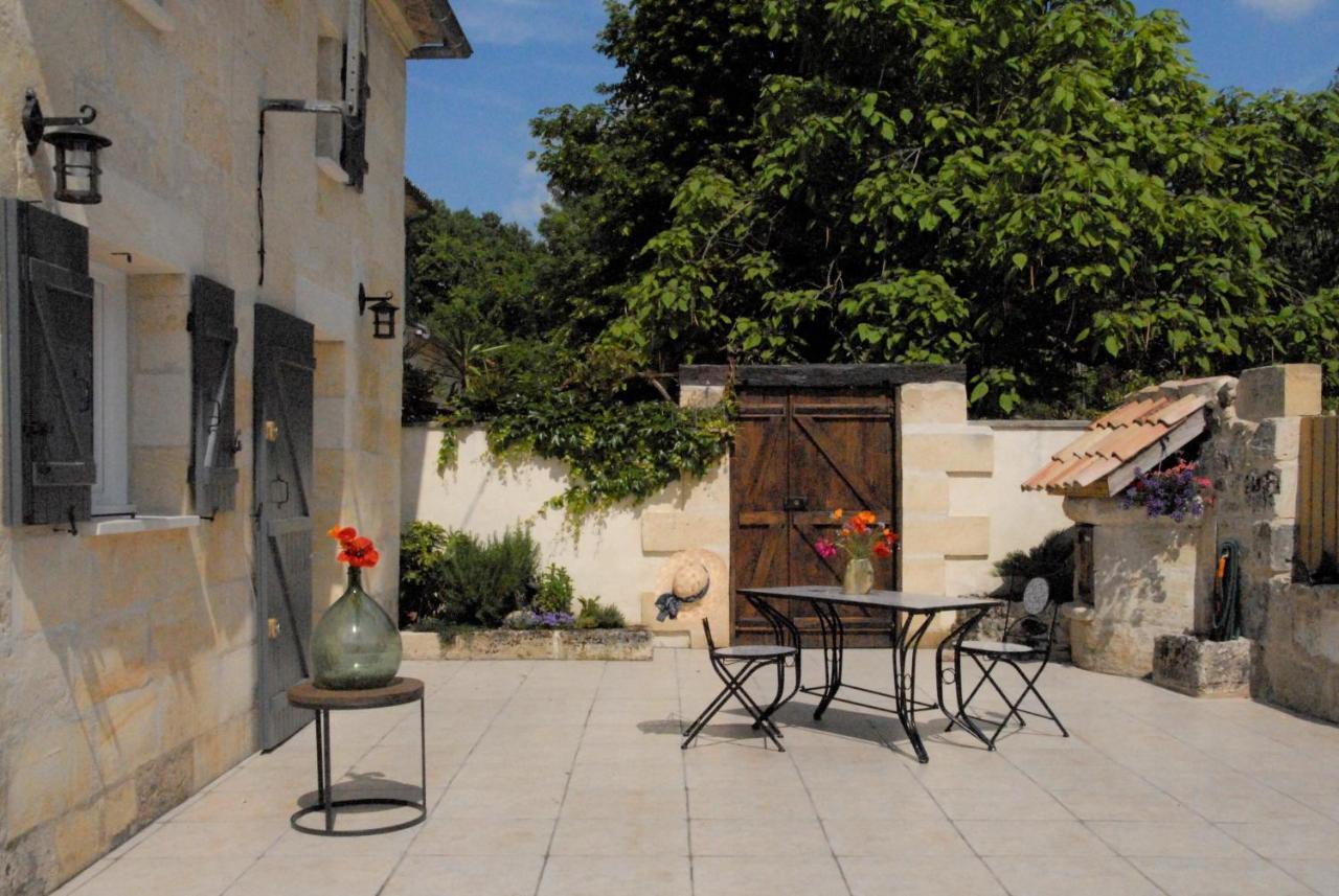 Les Chambres D'Ausilia Sablons  Exterior photo